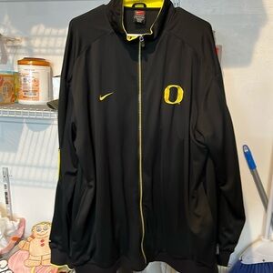 Super nice Men’s Nike Oregon Ducks Zip-Up Sweatshirt. SZ: 2XL